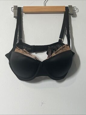 Victoria's Secret Very Sexy lined balconet push-Up Bra 34D new